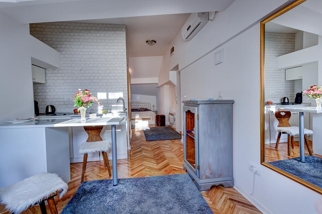 Apartments Selfie Belgrade Central Bagian luar foto